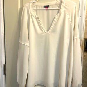 Woman’s size large Vince Camuto flowy off white blouse